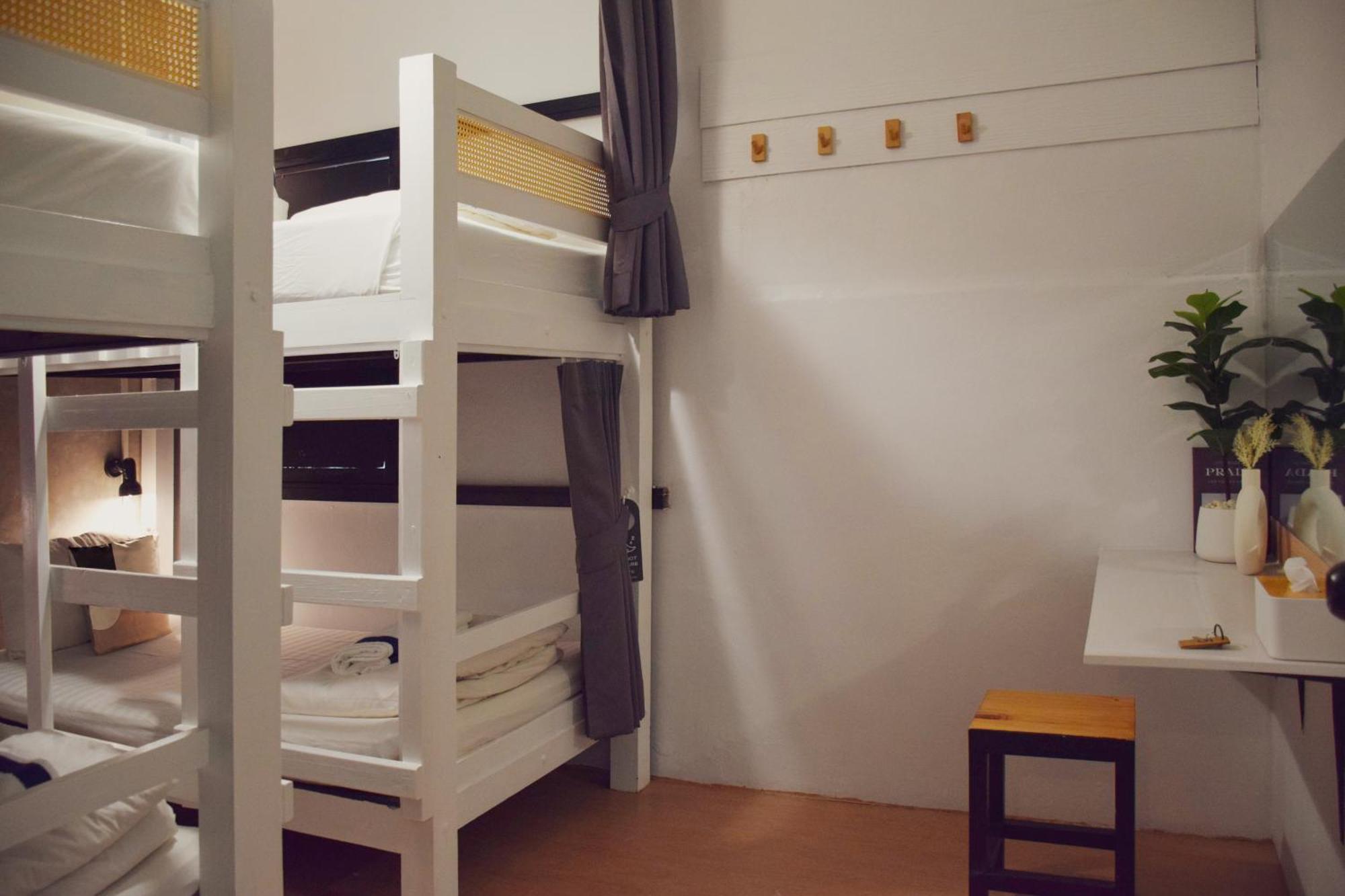 Hostel Costa Bed HHQ Zewnętrze zdjęcie